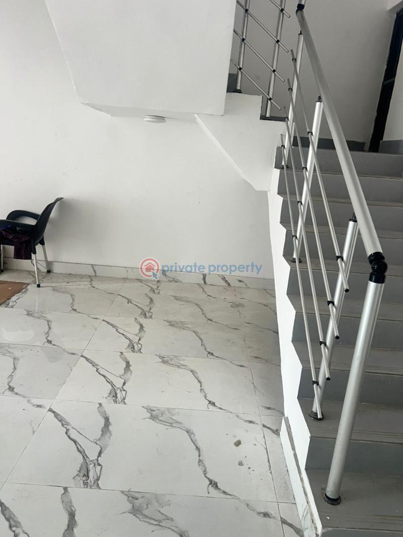 4 bedroom Terraced Duplex For Sale In A Serviced Prestigious Estate Inside Lekki Phase 1 Lekki Phase 1 Lagos - 19