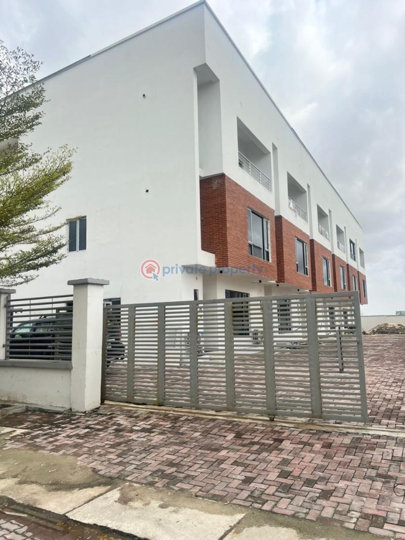 4 bedroom Terraced Duplex For Sale In A Serviced Prestigious Estate Inside Lekki Phase 1 Lekki Phase 1 Lagos - 1