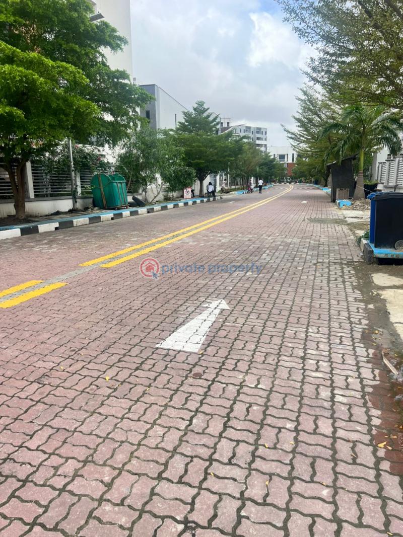 4 bedroom Terraced Duplex For Sale In A Serviced Prestigious Estate Inside Lekki Phase 1 Lekki Phase 1 Lagos - 2