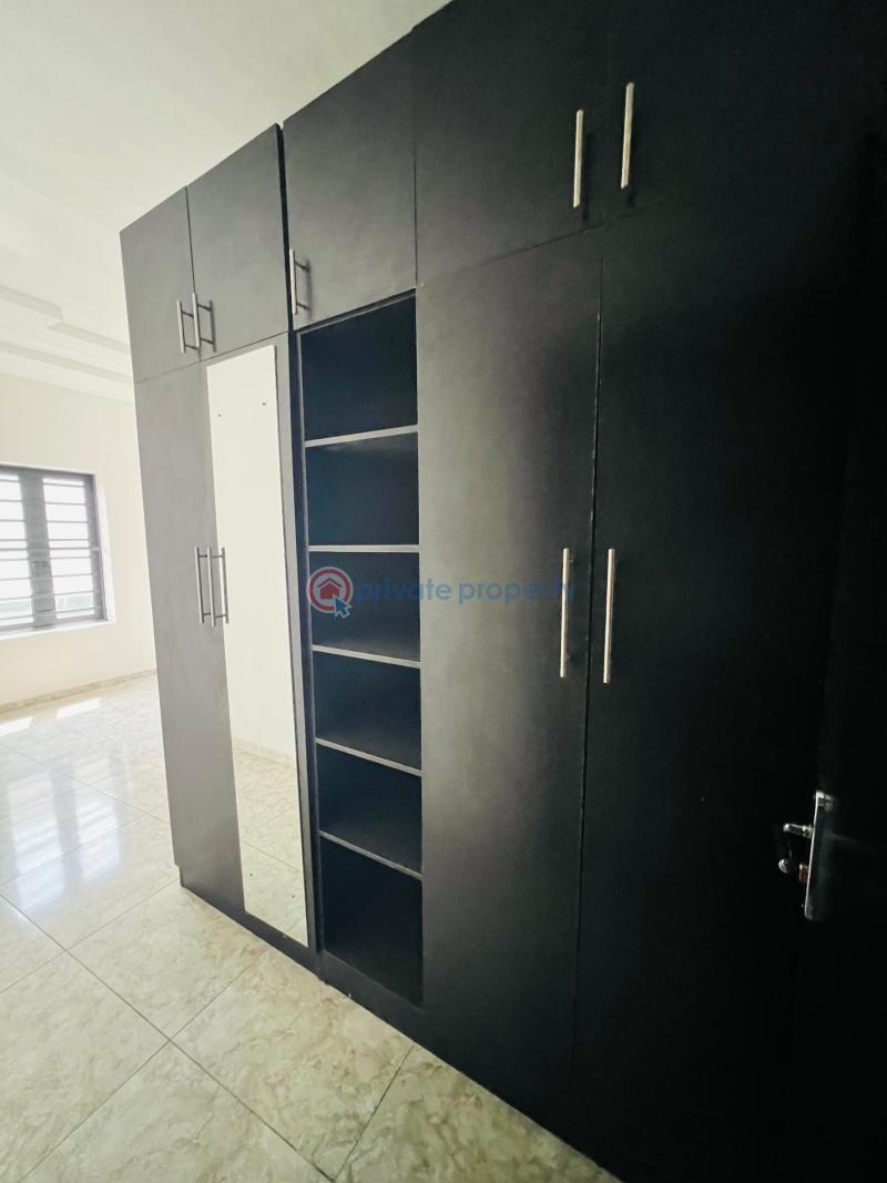 3 bedroom Block Of Flats For Sale Off Freedom Way Lekki Phase 1 Lagos - 14