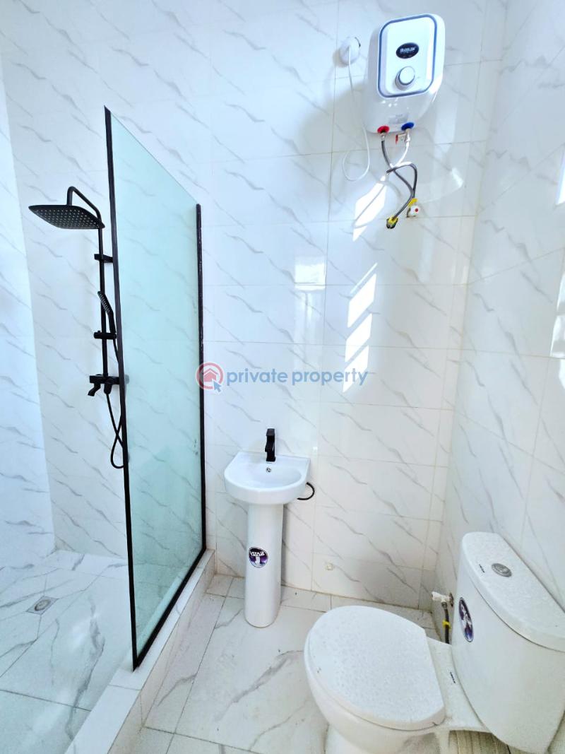 6 bedroom Detached Duplex For Sale Orchid Road Chevron Drive Lekki Lagos - 7