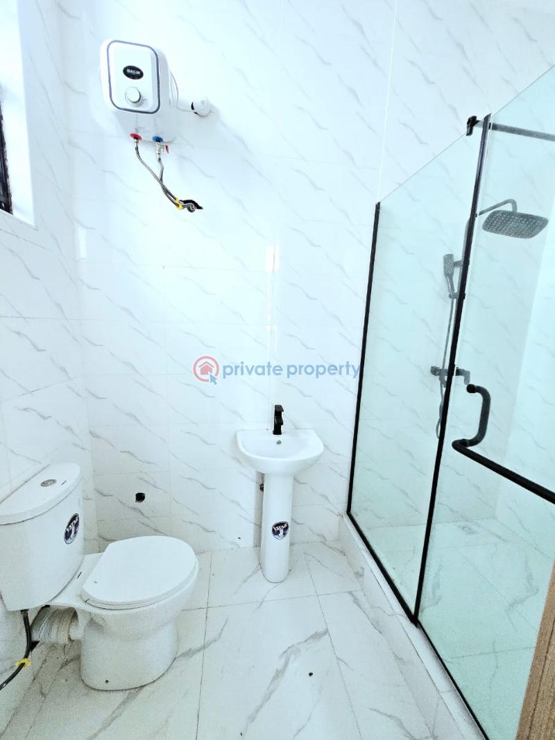 6 bedroom Detached Duplex For Sale Orchid Road Chevron Drive Lekki Lagos - 6