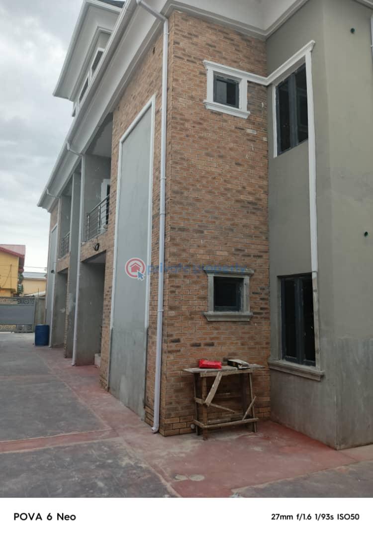 2 bedroom Block Of Flats For Rent Thomas Estate Ajah Ajah Lagos - 0