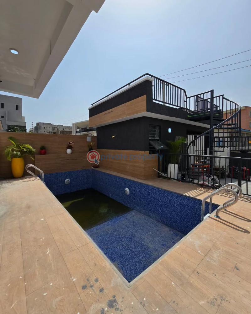 4 bedroom Terraced Duplex For Sale Off Freedom Way Lekki Phase 1 Lagos - 4