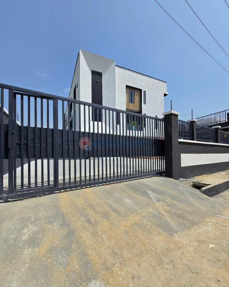 4 bedroom Terraced Duplex For Sale Off Freedom Way Lekki Phase 1 Lagos - 3