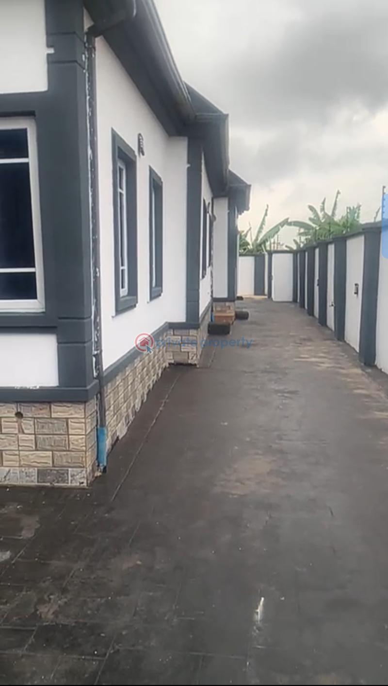 Block Of Flats For Sale Okabere Community Very Very Close To The Tarred Raod Off Sapele Road B/c Benin Edo - 0