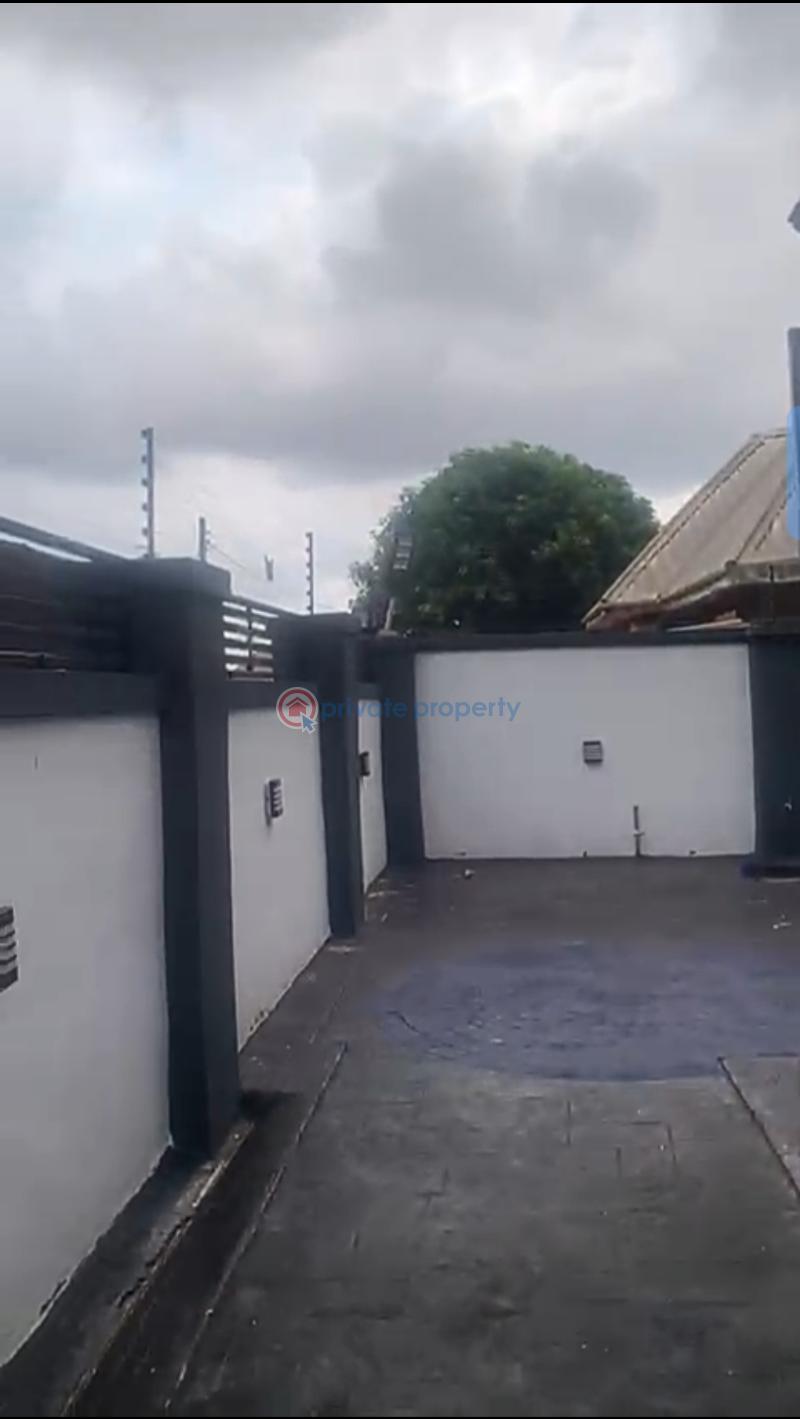 Block Of Flats For Sale Okabere Community Very Very Close To The Tarred Raod Off Sapele Road B/c Benin Edo - 3