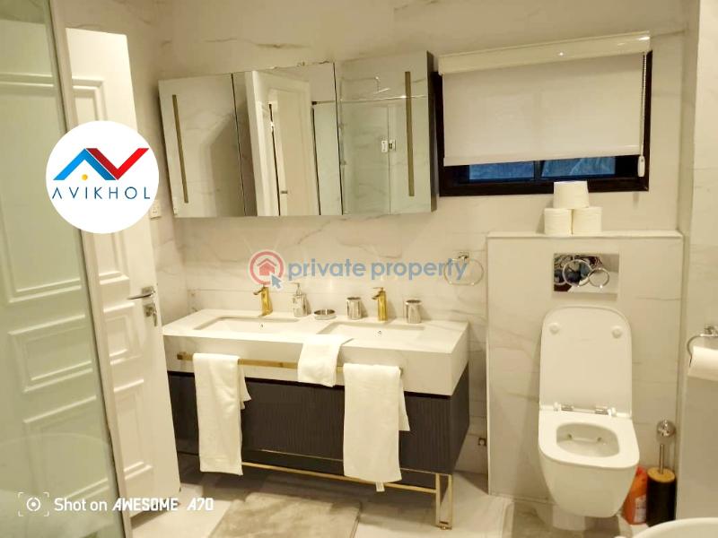 Direct briefings on this well furnished luxurious 6 bedroom waterfront mansion  for sale at ikoyi. - 34 6 bedroom Detached Duplex For Sale Old Ikoyi Lagos - 34