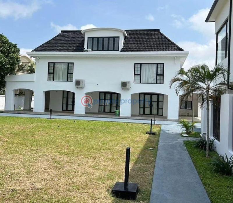 Direct briefings on this well furnished luxurious 6 bedroom waterfront mansion  for sale at ikoyi. - 15 6 bedroom Detached Duplex For Sale Old Ikoyi Lagos - 15