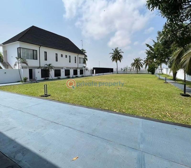 Direct briefings on this well furnished luxurious 6 bedroom waterfront mansion  for sale at ikoyi. - 25 6 bedroom Detached Duplex For Sale Old Ikoyi Lagos - 25
