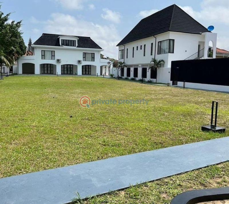 Direct briefings on this well furnished luxurious 6 bedroom waterfront mansion  for sale at ikoyi. - 22 6 bedroom Detached Duplex For Sale Old Ikoyi Lagos - 22