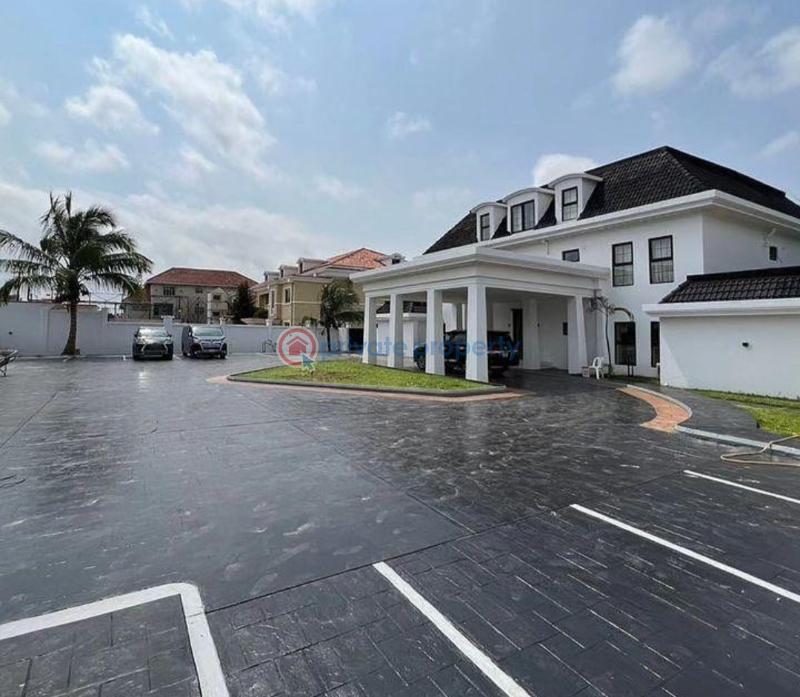 Direct briefings on this well furnished luxurious 6 bedroom waterfront mansion  for sale at ikoyi. - 17 6 bedroom Detached Duplex For Sale Old Ikoyi Lagos - 17