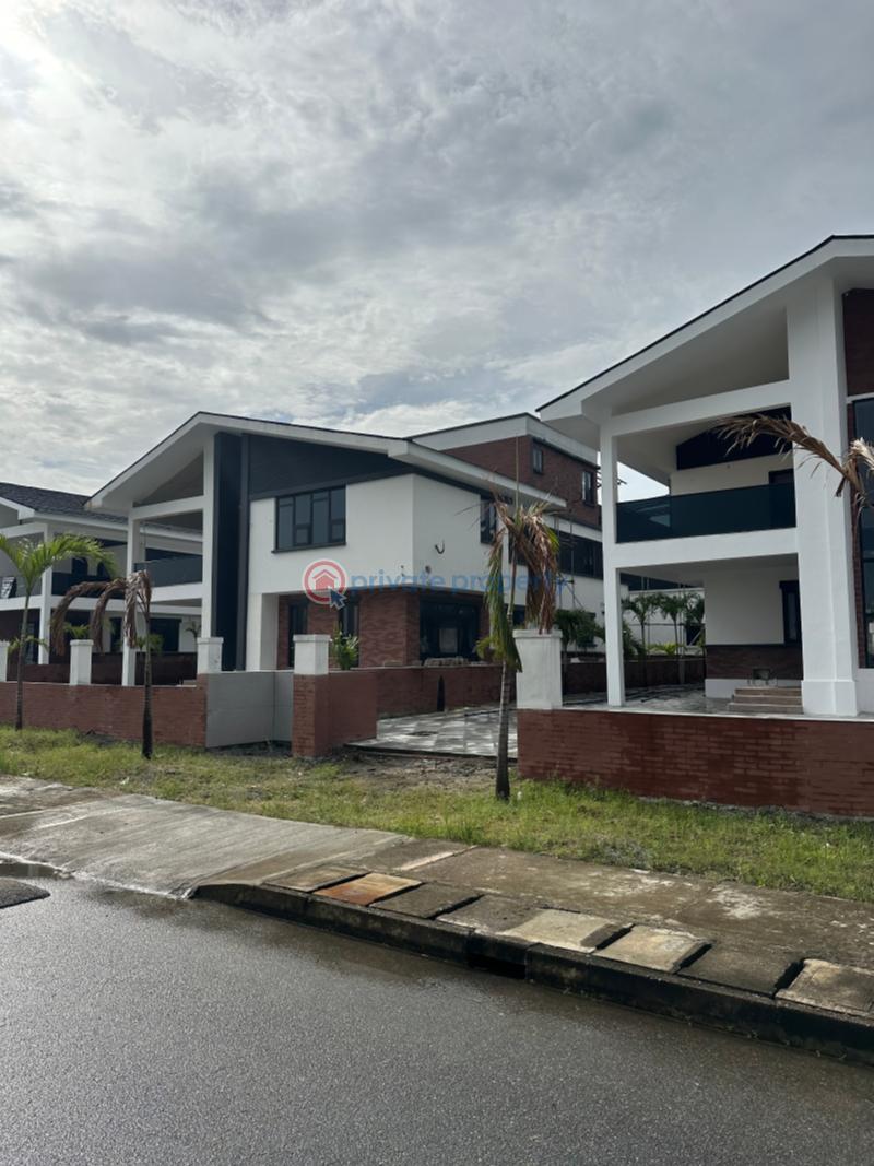 5 bedroom Detached Duplex For Sale Royal Gardens Ajah Lagos - 5