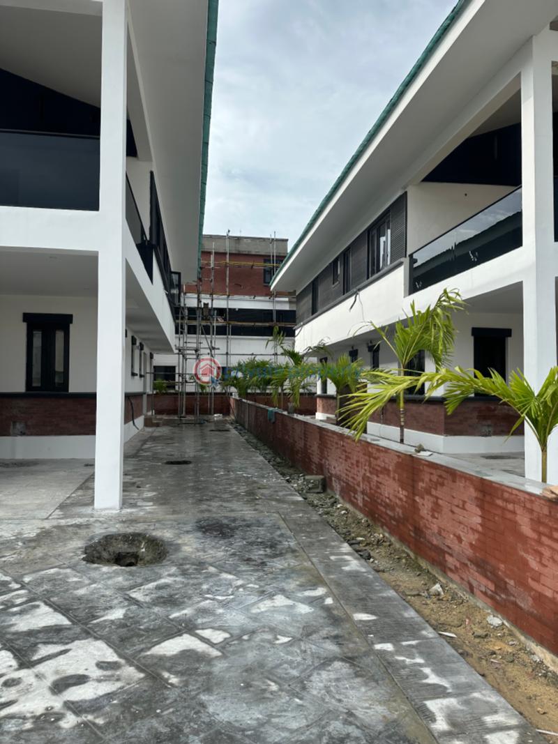 5 bedroom Detached Duplex For Sale Royal Gardens Ajah Lagos - 7