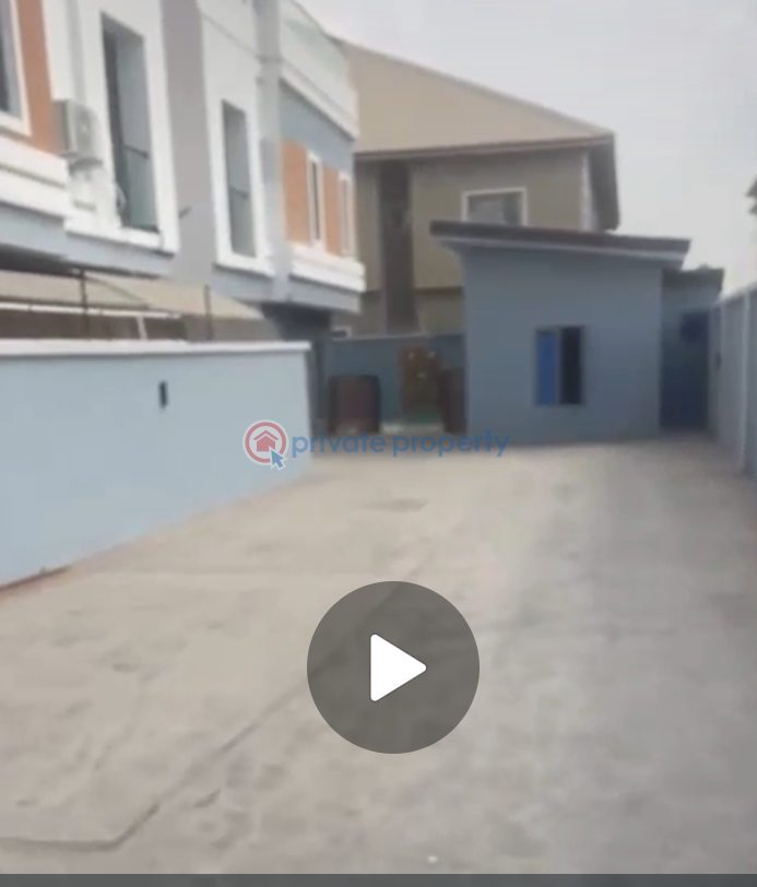 5 bedroom Flat & Apartment For Sale Amuwo Odofin Lagos