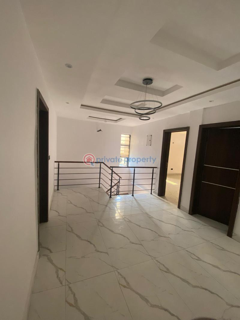 Breathtaking 3 bedroom penthouse with bq. - 4 3 bedroom Penthouse For Sale Ikota Lekki Lagos - 4
