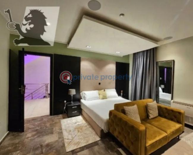 8 bedroom Duplex For Rent Western Avenue Surulere Lagos - 1