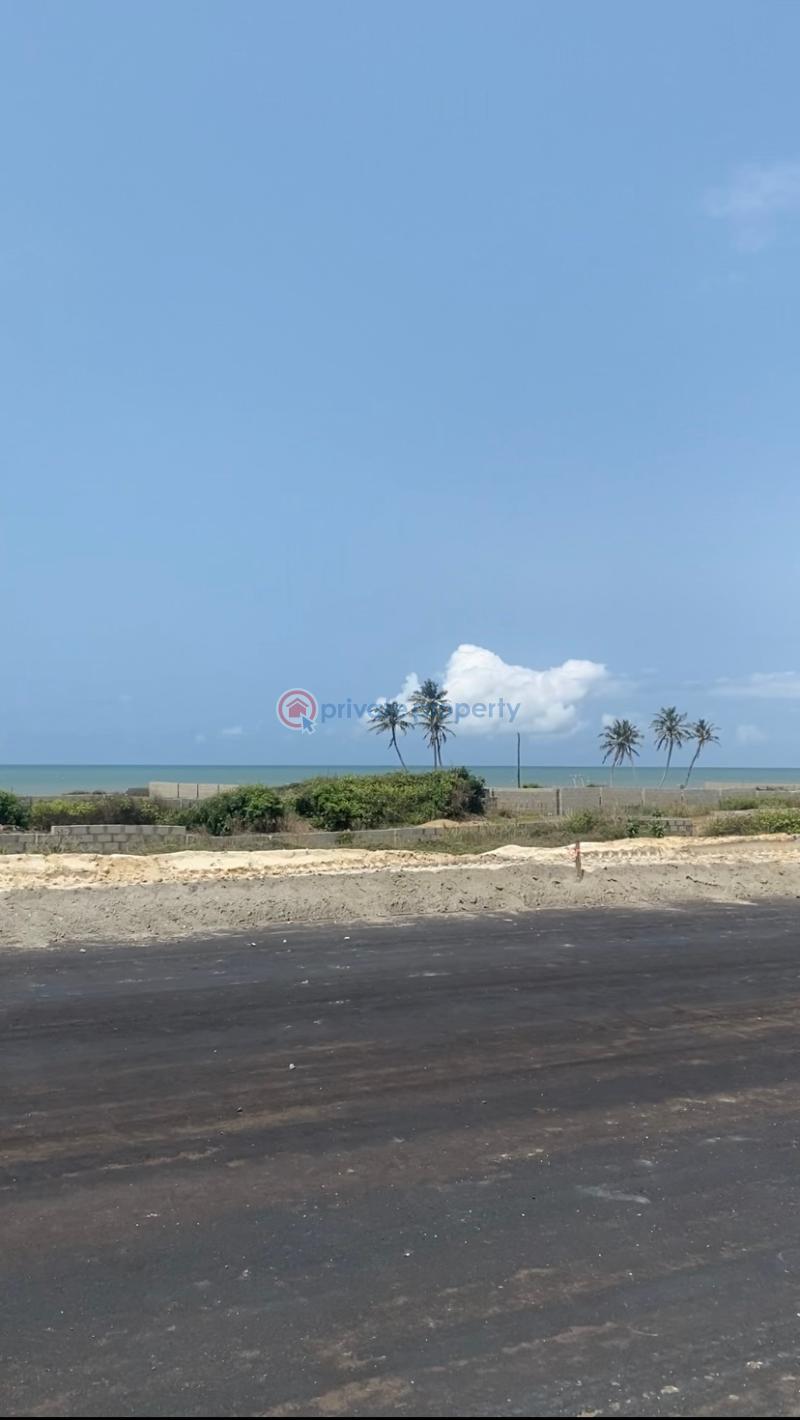 Commercial Land For Sale Eko Akete, Lagos State. Monastery Road Sangotedo Lagos - 1