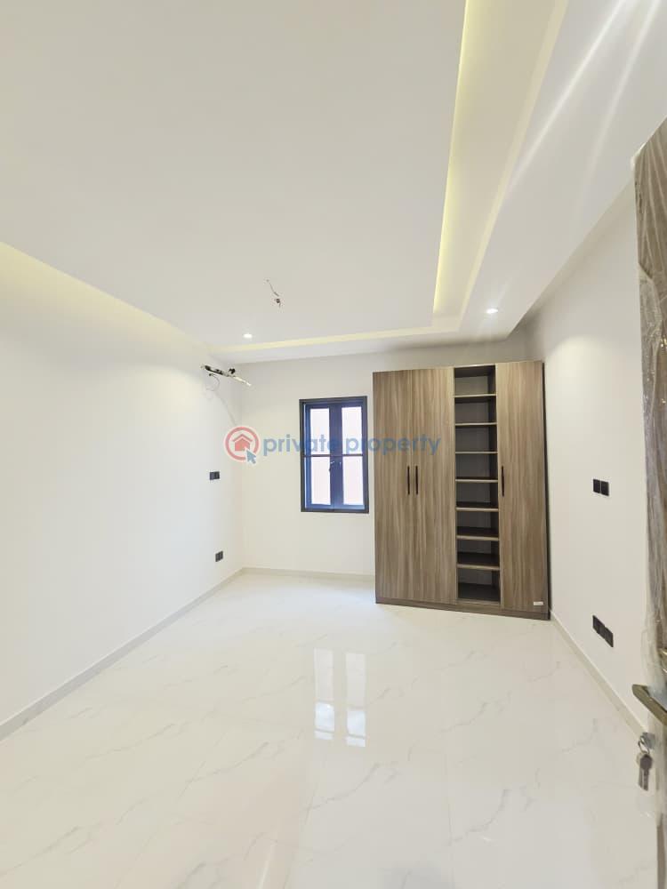 2 bedroom Block Of Flats For Rent Ikate Ilasan Lekki Lagos - 8