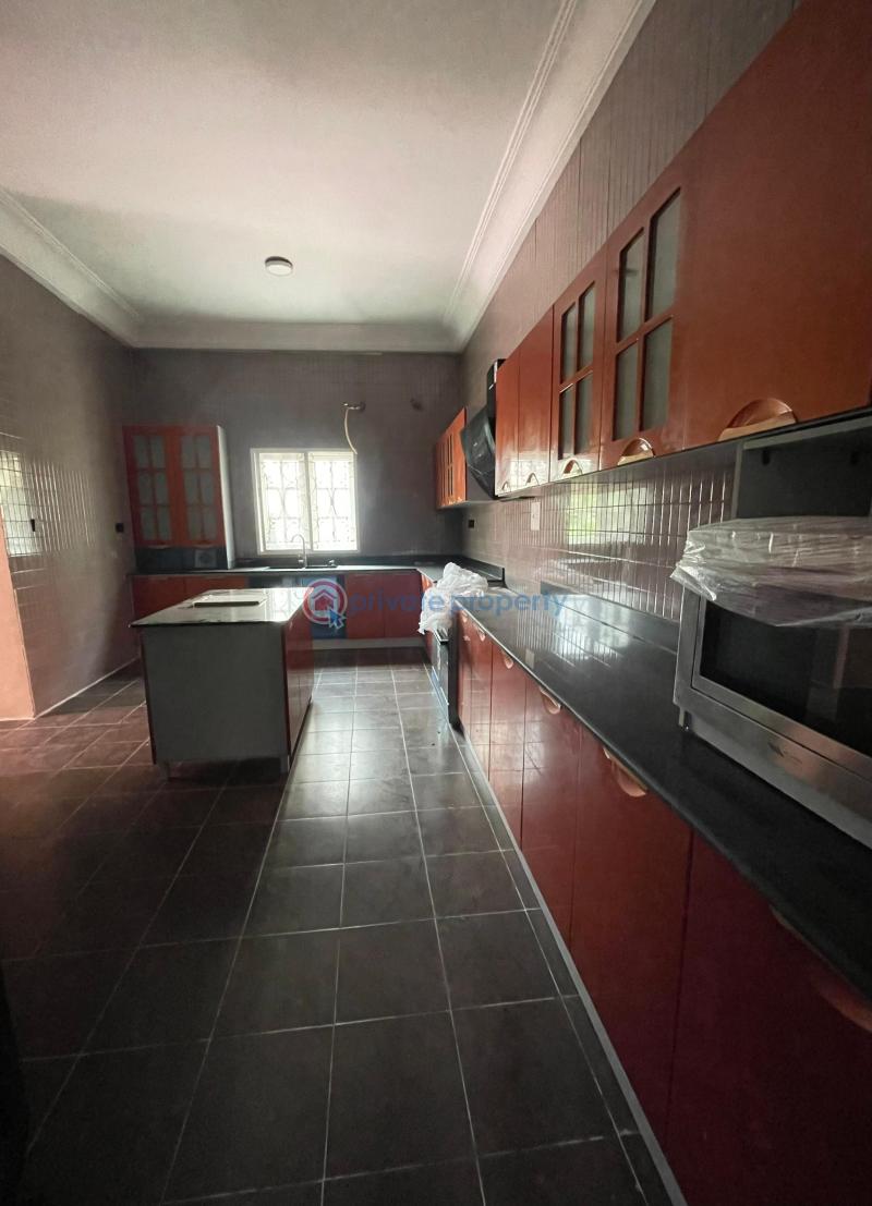 Build on 800 sqm, 5 bedroom fully detached with pool, cinema and 2bq - 5 5 bedroom Duplex For Sale Chevron Lekki Chevron Drive Lekki Lagos - 5