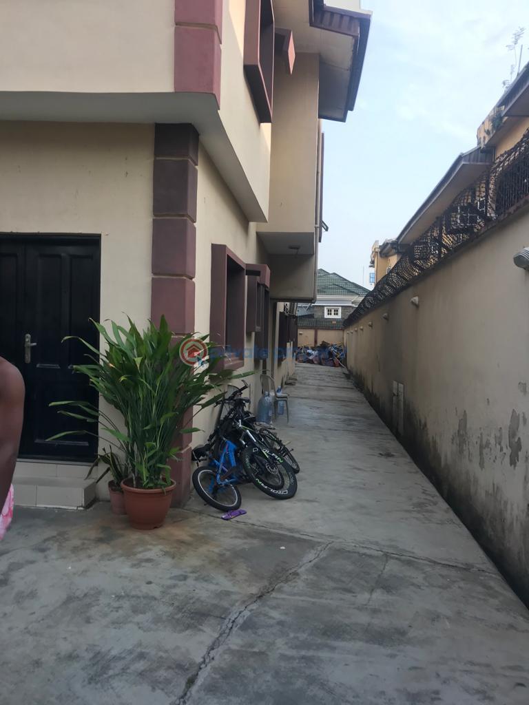 Building comprising of 1 unit of 2 bedroom flat & 4 units of mini-flat - 10 Block Of Flats For Sale Omole Phase 2 Ojodu Lagos - 10