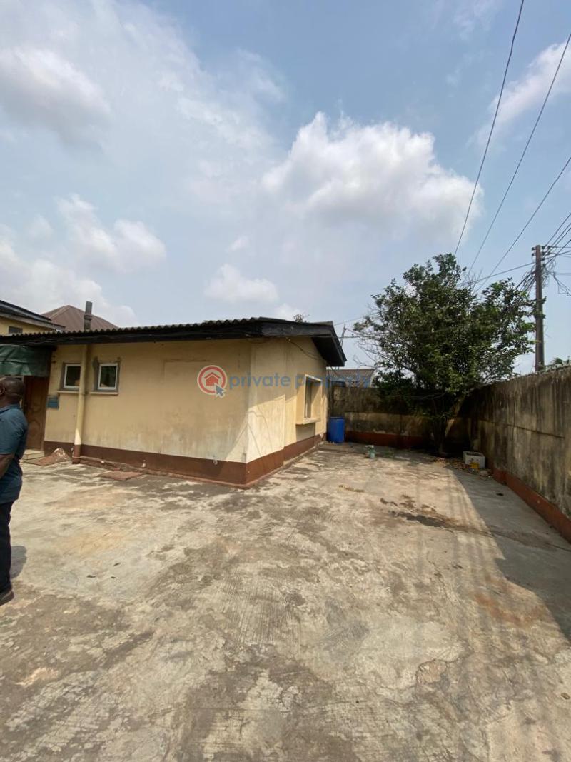 8 bedroom Block Of Flats For Sale Off Adeniran Ogunsanya Adeniran Ogunsanya Surulere Lagos - 1