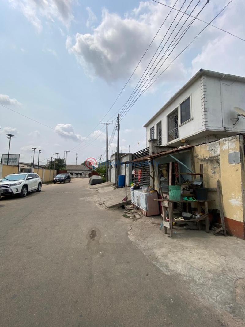 8 bedroom Block Of Flats For Sale Off Adeniran Ogunsanya Adeniran Ogunsanya Surulere Lagos - 3