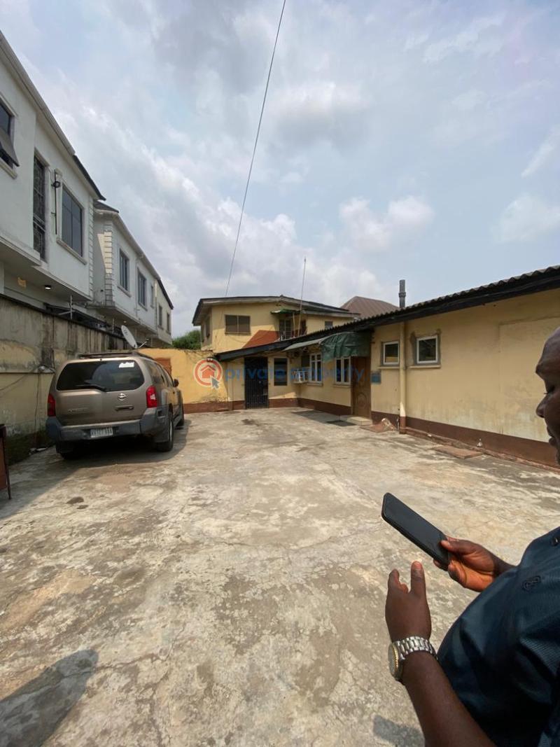 8 bedroom Block Of Flats For Sale Off Adeniran Ogunsanya Adeniran Ogunsanya Surulere Lagos - 0