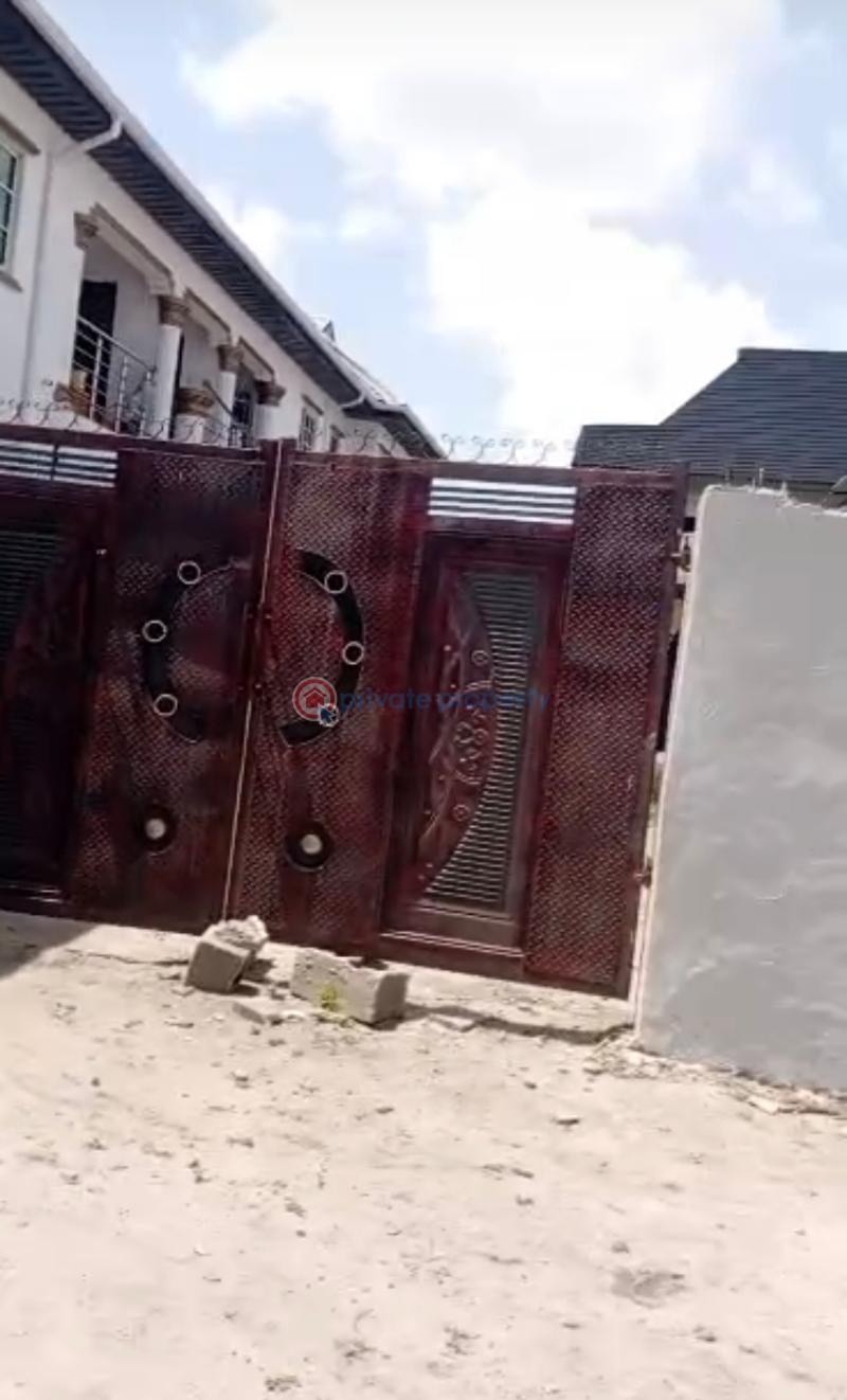 Detached Bungalow For Sale Muniru Estate Ogombo Ajah Lagos - 0