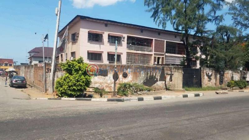 Townhouse For Sale Ikorodu Road Palmgroove Shomolu Lagos - 2