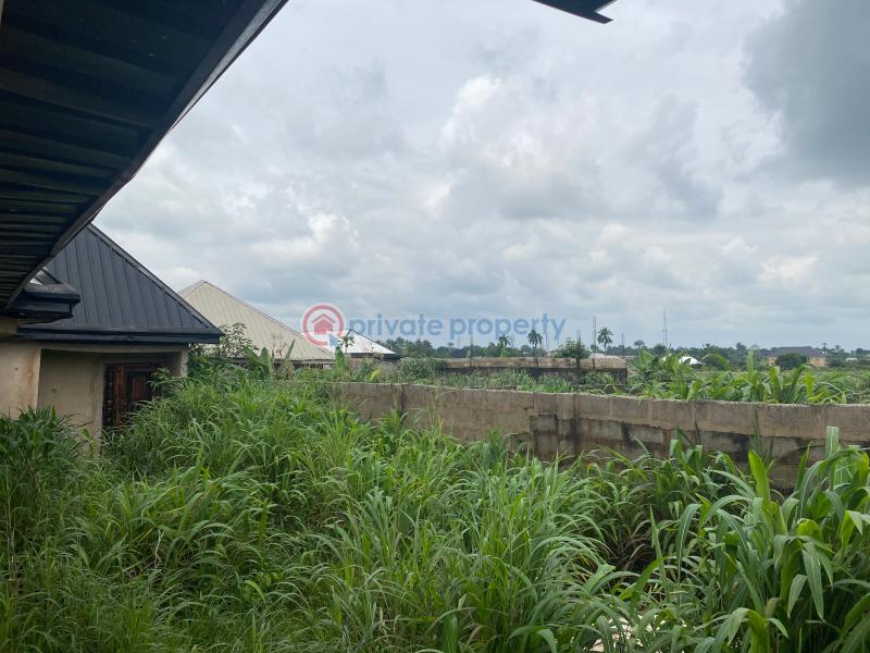 1 bedroom Mini Flat For Sale Orogwe, Off Owerri Onitsha Exp. Rd,owerri West Lga, Owerri Imo - 3