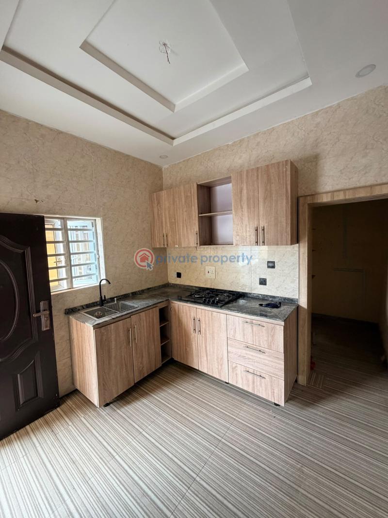 3 bedroom Detached Bungalow For Sale Basroun Housing Estate Air Force Akobo Ibadan Basorun Ibadan Oyo - 6