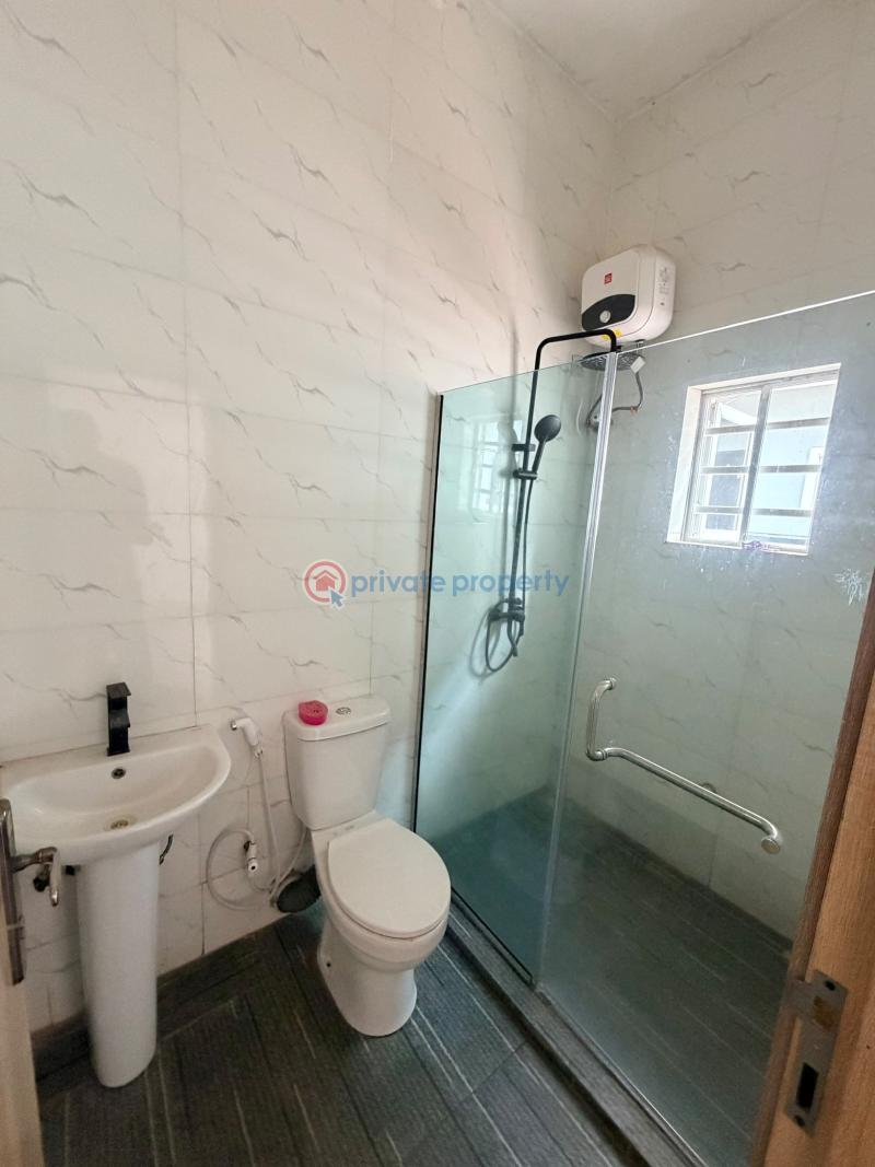 3 bedroom Detached Bungalow For Sale Basroun Housing Estate Air Force Akobo Ibadan Basorun Ibadan Oyo - 3