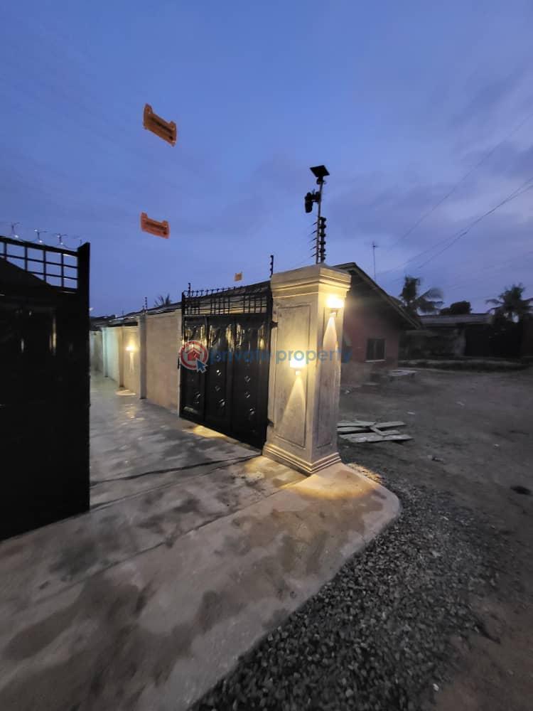 3 bedroom Bungalow For Sale Elebu Commodore Akala Express Ibadan Oyo - 4