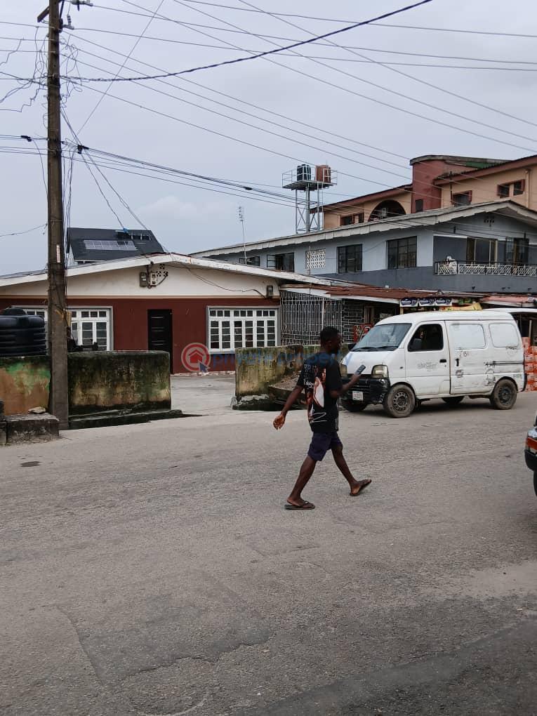Land For Sale 2mins Charlie Boy Bus Stop Gbagada Lagos