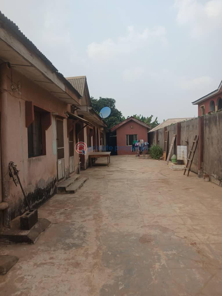 Block Of Flats For Sale Igbogbo Stadium Igbogbo Ikorodu Lagos - 1