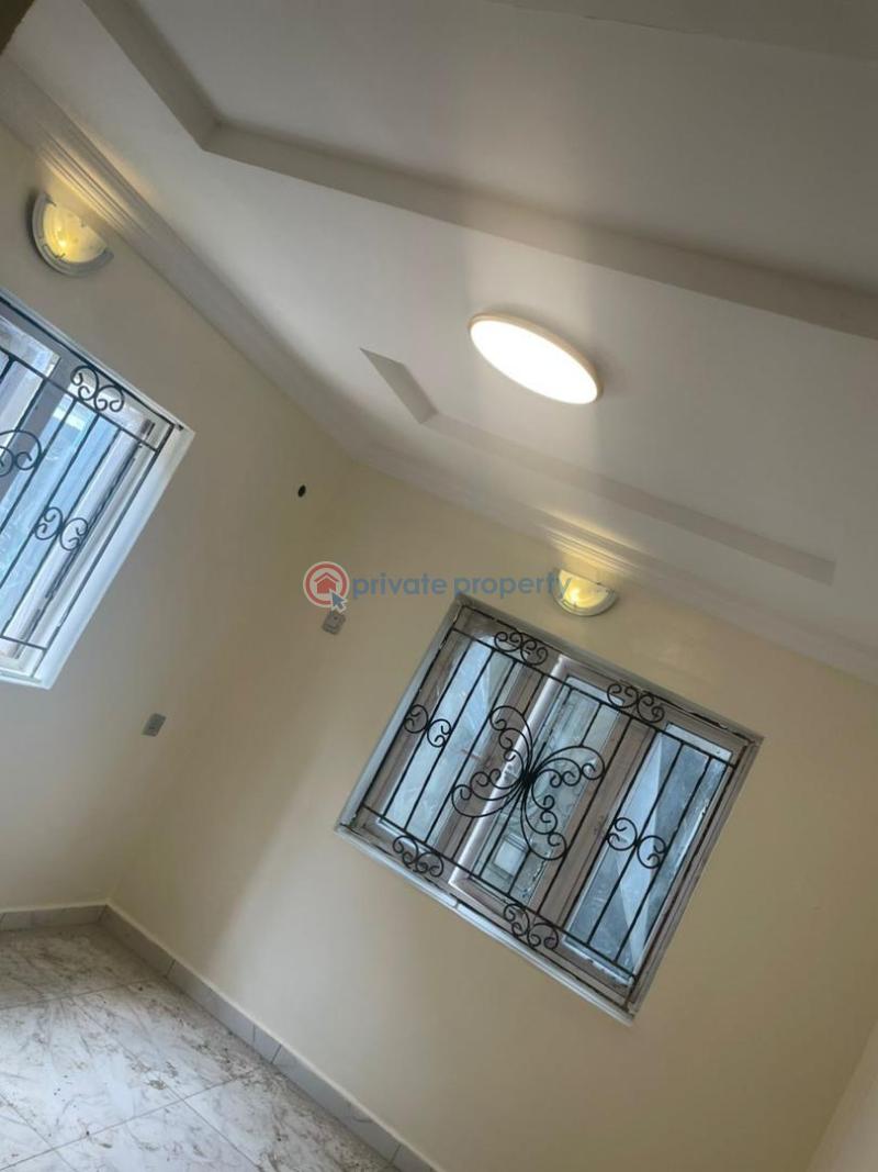 Block Of Flats For Sale Off Johnson Awe, Oluyole, Oluyole Estate Ibadan Oyo - 6