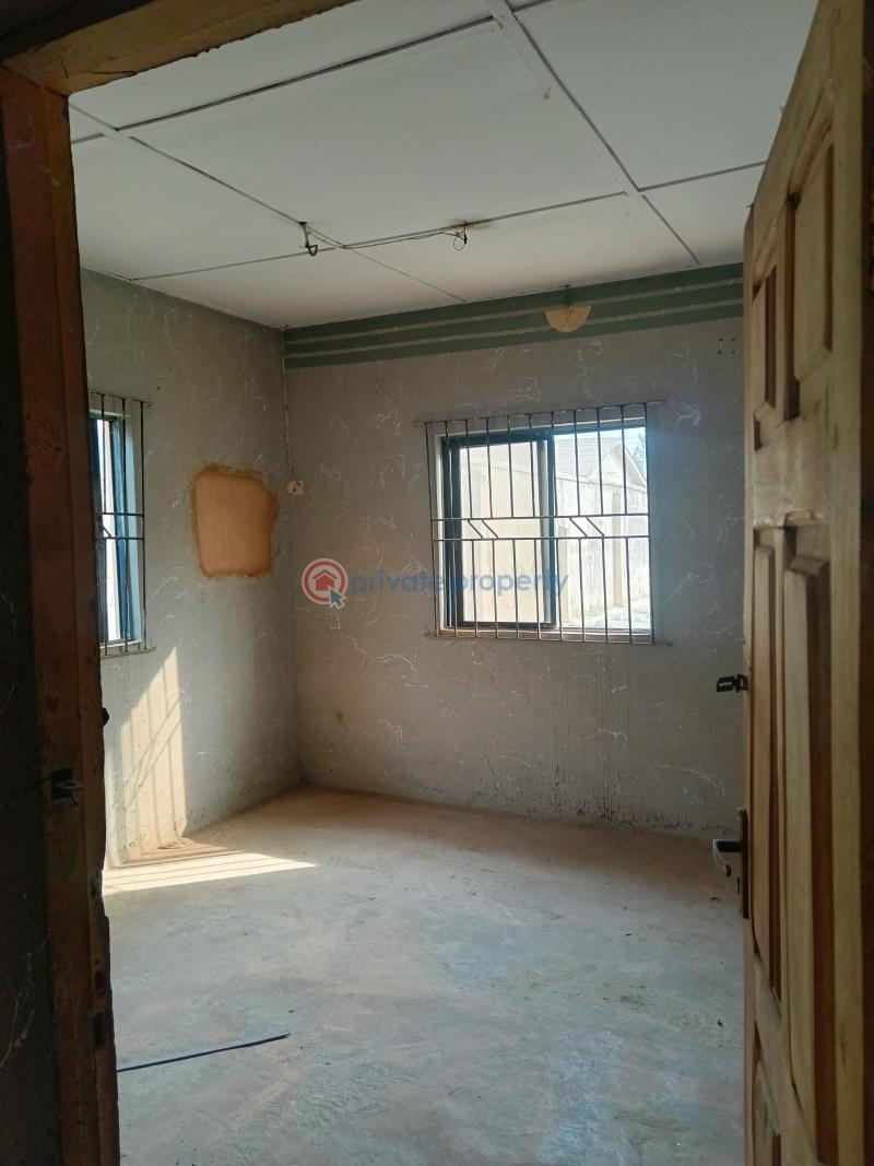 10 bedroom Bungalow For Sale Ijede Ikorodu Lagos - 6