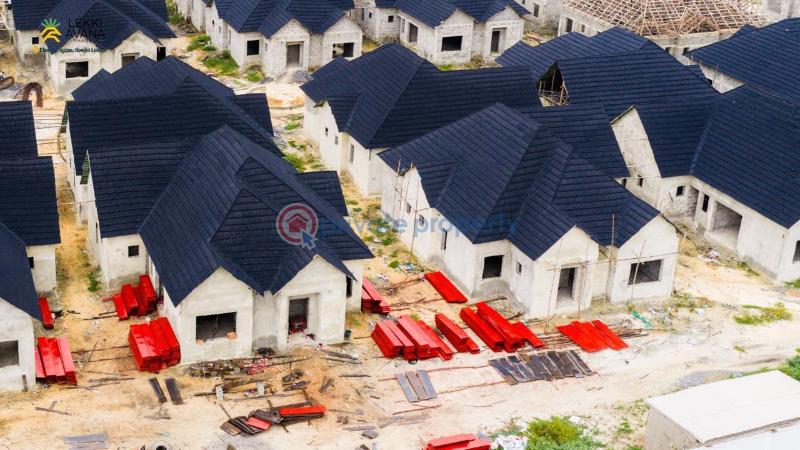 4 bedroom Bungalow For Sale Elerangbe Eleran Igbe Ibeju-Lekki Lagos - 3