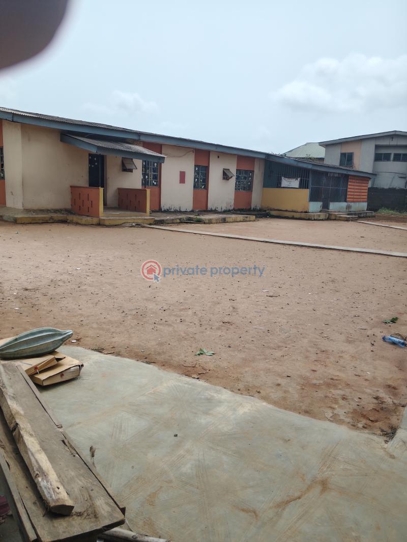 10 bedroom Bungalow For Sale Off Alhaji Taju Road Akesan Alimosho Lagos Akesan Alimosho Lagos - 5
