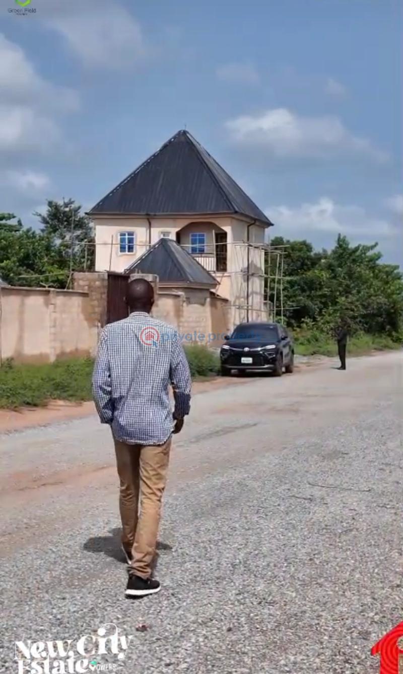 Mixed use Land For Sale New City Estate Okwu Ogbaku Off Onitsha Owerri Road Mbaitoli Imo - 0