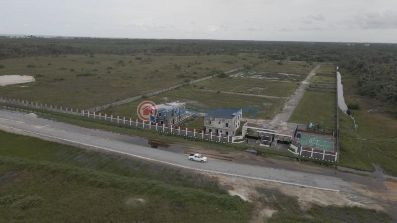 Mixed use Land For Sale Westbury Homes In The Xclusive Lakowe Golf Behind Beechwood Estate, Ibeju Lekki Ibeju-Lekki Lagos - 2