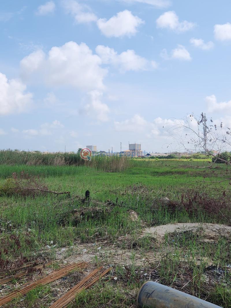 Mixed use Land For Sale Chevron Drive Lekki Lagos - 8