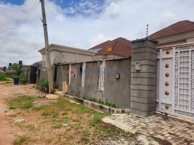 For sale Land Broad View Estate. By The Train Station Idu Abuja Phase 4 (PID 2PAALG) Private