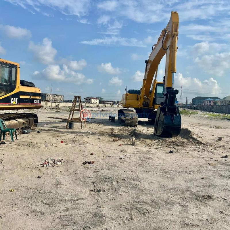 Land For Sale Q Mall, Circle Mall, Jakande Mart. Jakande Lekki Lagos - 1