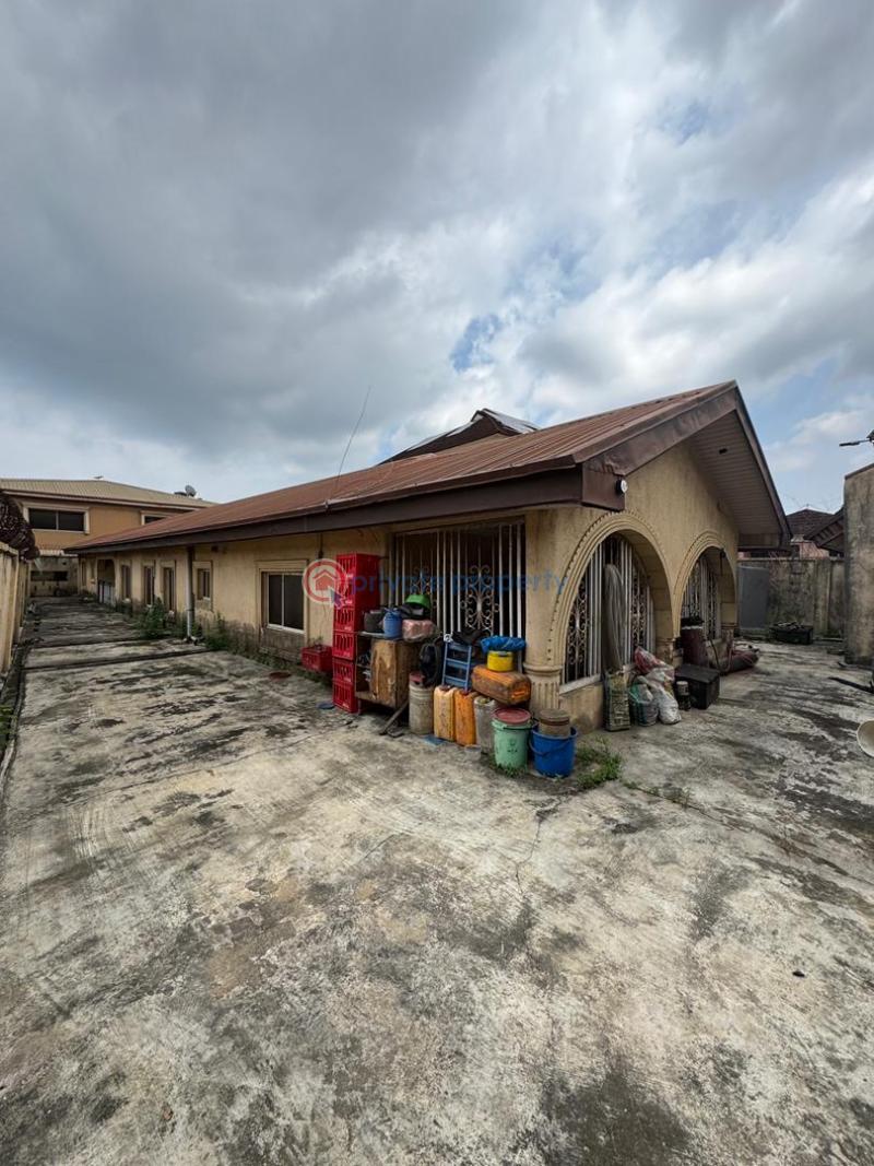 Buy and rebuild bungalow - 2 10 bedroom Bungalow For Sale Maryland Lagos - 2