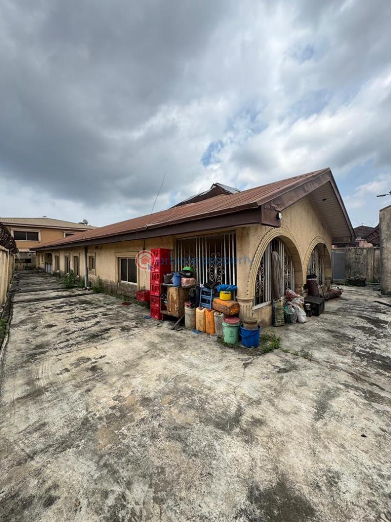 Buy and rebuild bungalow - 1 10 bedroom Bungalow For Sale Maryland Lagos - 1