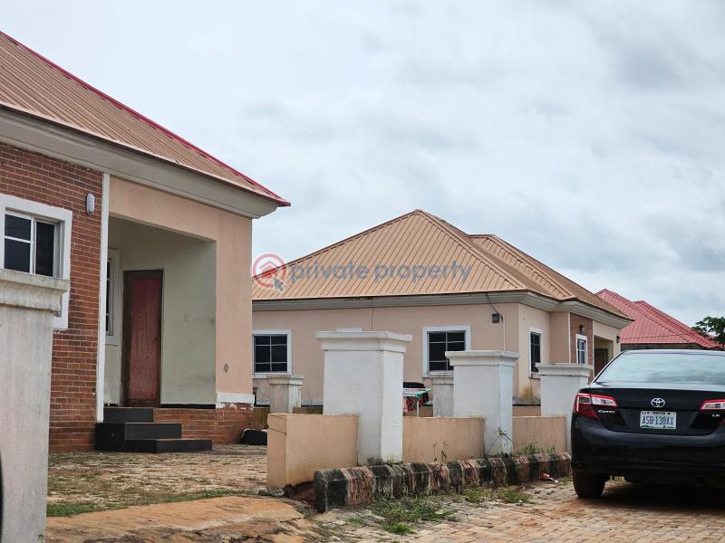 For sale Land Oil City Palace Estate, Located Along Benin Asaba