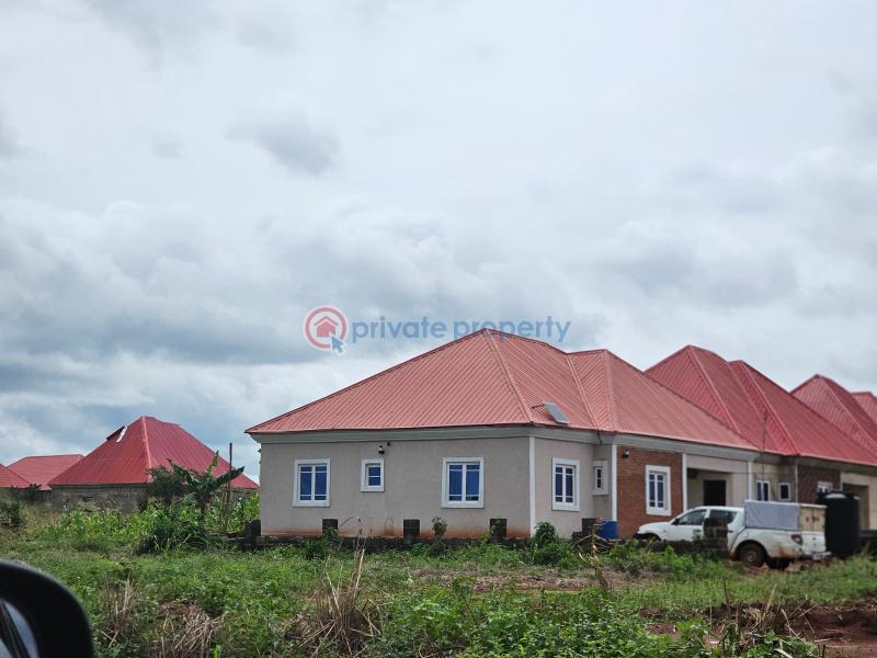 For sale Land Oil City Palace Estate, Located Along Benin Asaba Expressway, Edo Ogwashi, Asaba