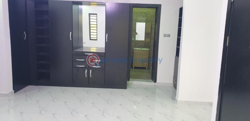 4 bedroom Terraced Duplex For Sale Magodo At Dipo Oyewole Entrance Magodo GRA Phase 1 Ojodu Lagos - 4